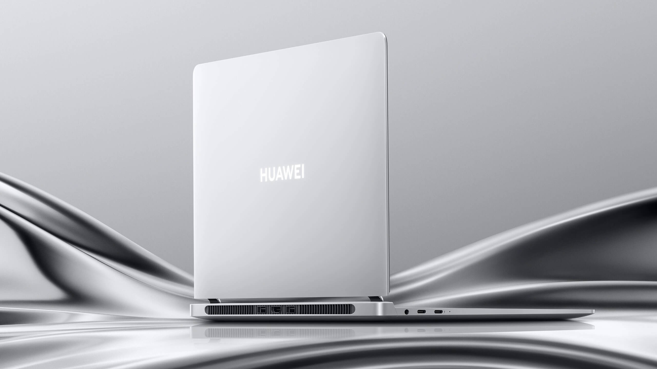 Huawei MateBook GT 14 – ноутбук з чипом Intel Core Ultra 9 185H и внешней видеокартой